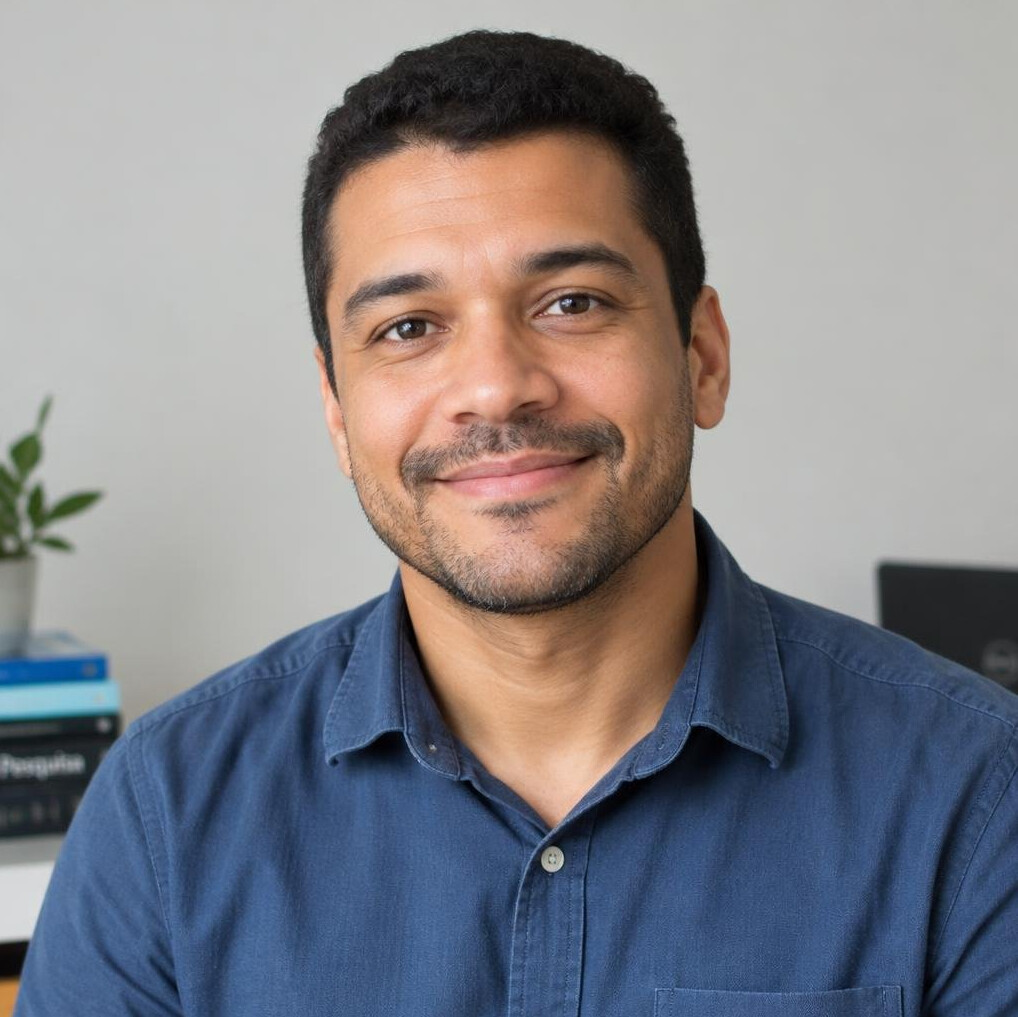 Portrait of a smiling man with short hair